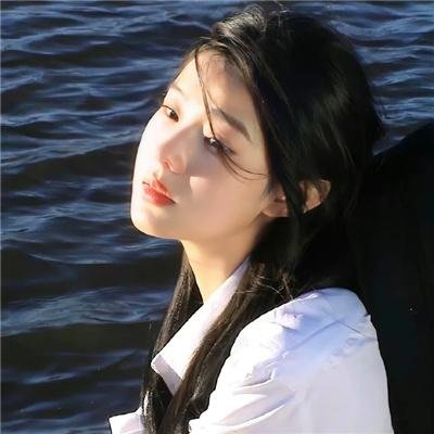 一个女人 封面